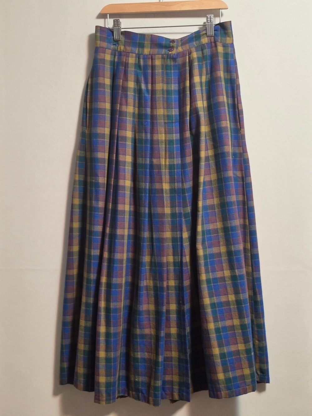 Vintage Viyella Plaid Maxi Skirt in Blue & Green - Classic Women's Skirt - Picture 6 of 9